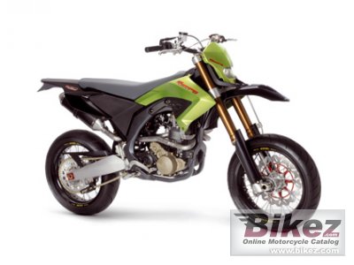 2010 Benelli BX 570 Motard photo